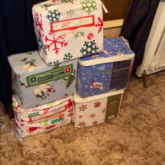 Queen flannel sheets. These r sold- none of these aree svsilable- ALL SOLD - Picture 3 of 3